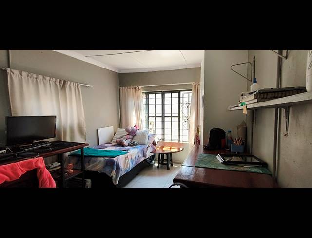2 BEDROOM HOUSE TO LET IN AUCKLAND PARK